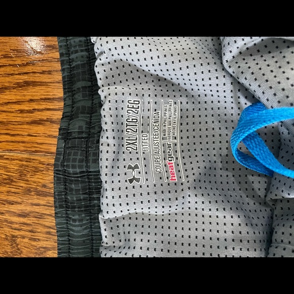 2XL UA Swim Trunks - Picture 2 of 2